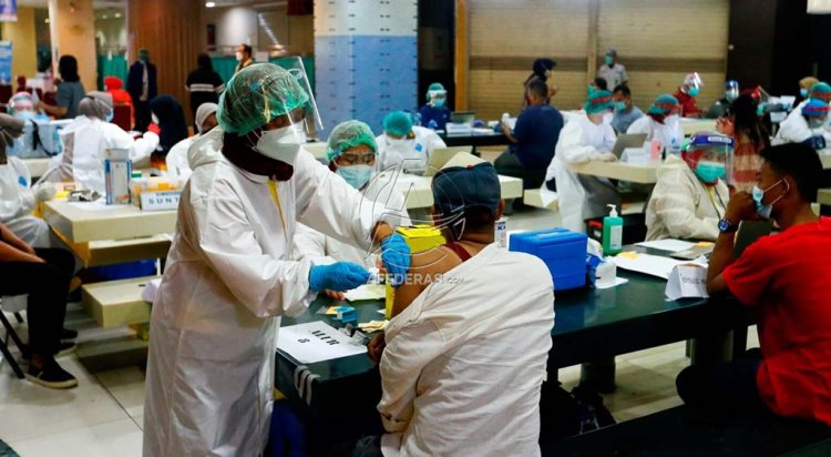 Laju Vaksinasi Covid-19 Turun Hampir 50 Persen di Agustus 2022